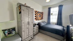 Photo 17- click for photo gallery